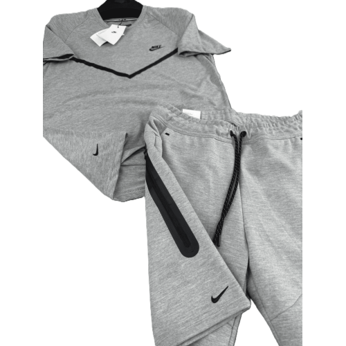 Мъжки спортен къс екип Nike Tech Fleece Shorts+T-shirt Light Grey