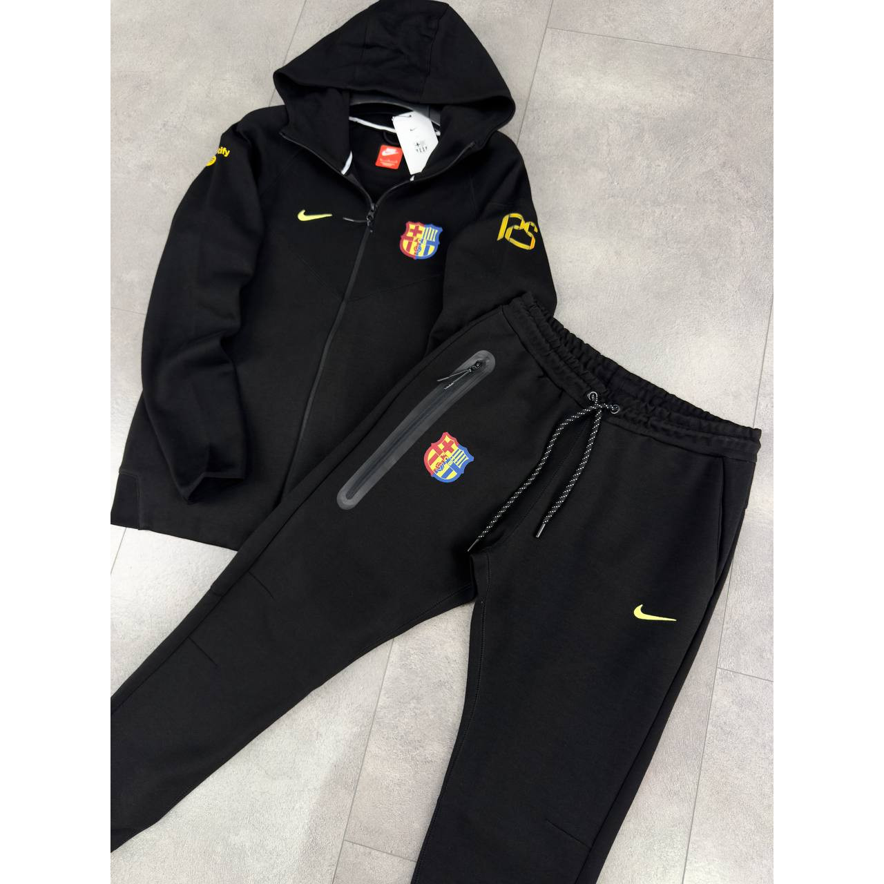  Мъжки спортен екип Nike Barcelona  Tech Fleece черно
