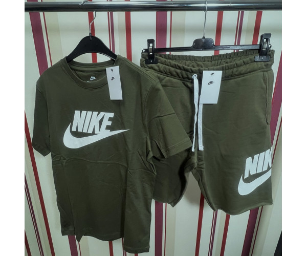 Nike Classic Big Logo Shorts + T-shirt Green