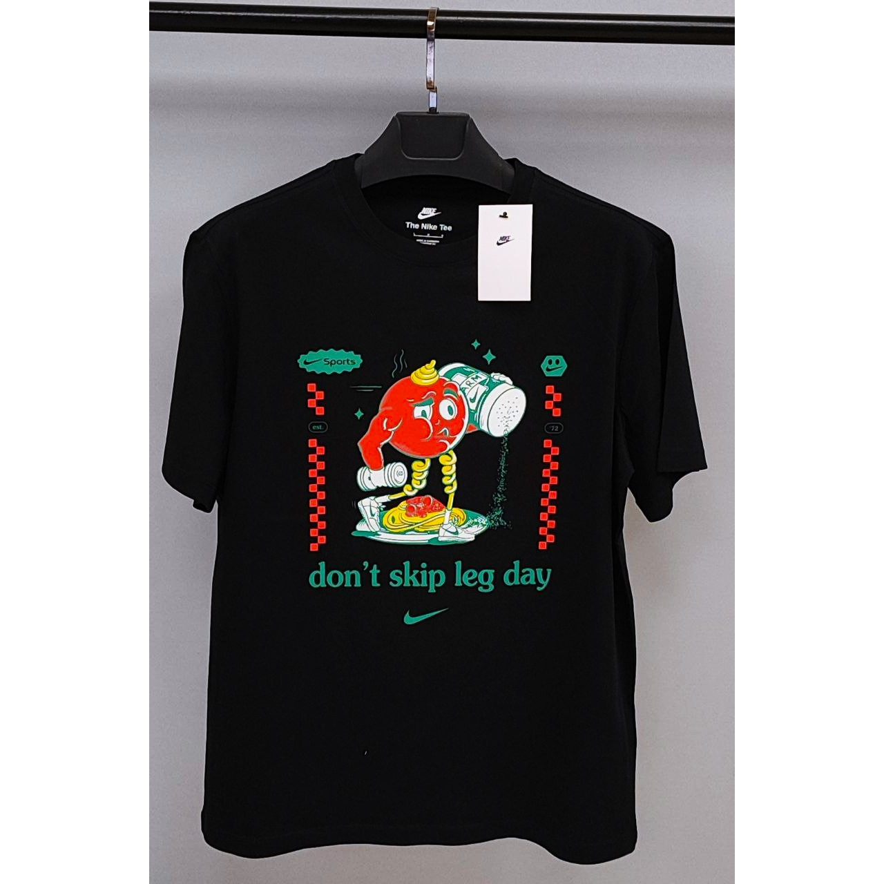 Мъжка спортна тениска Nike don't skip leg day T-shirt Black